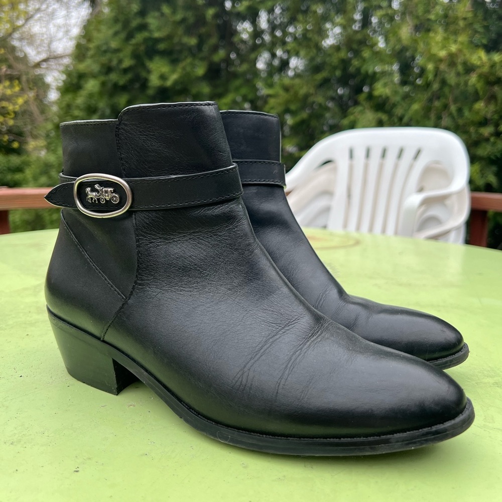 Coach Dylan Leather Booties sz 7.5